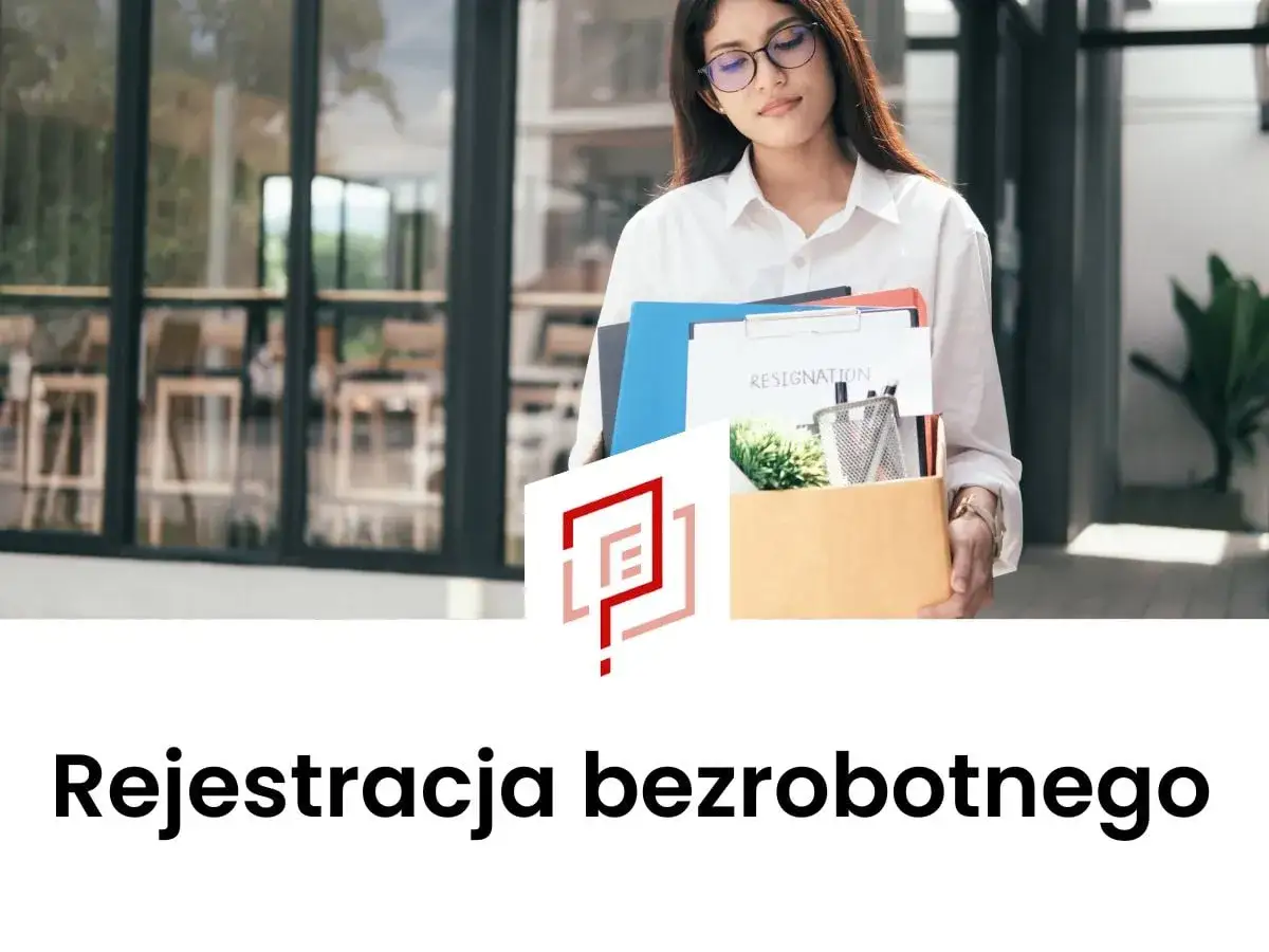 Kobieta z kartonem rzeczy i dokumentem